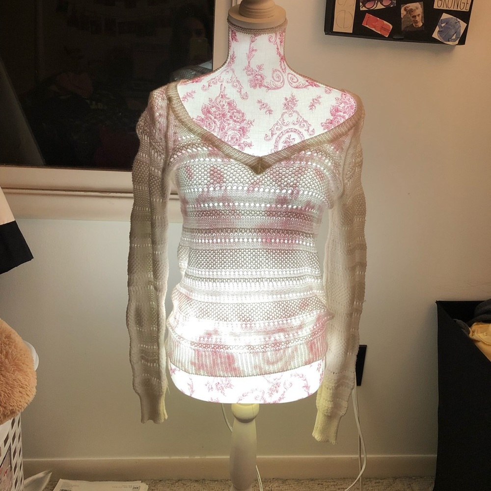 White V-neck sweater!